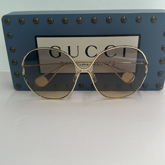 New - Authentic Clear GUCCI OVERSIZED SUNGLASSES - Picture 9 of 17